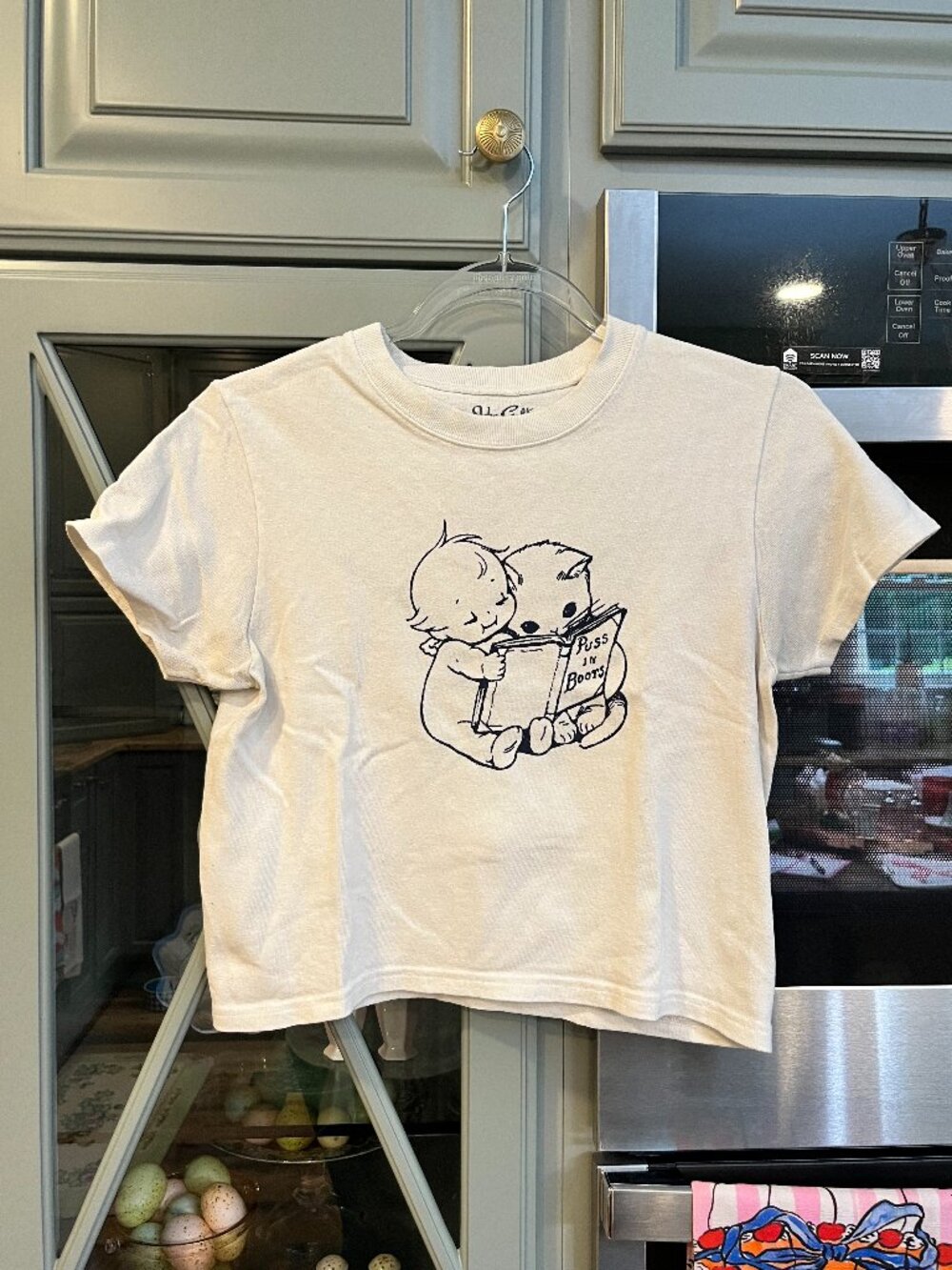 Brandy Melville Cotton Tee John Galt "Puss in Boots" Cropped Girlhoodcore